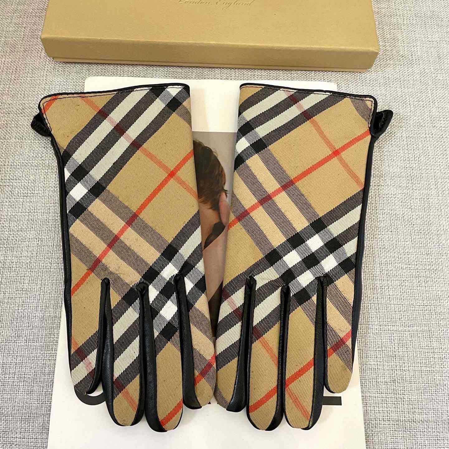 Burberry Gloves  - PerfectKickZ