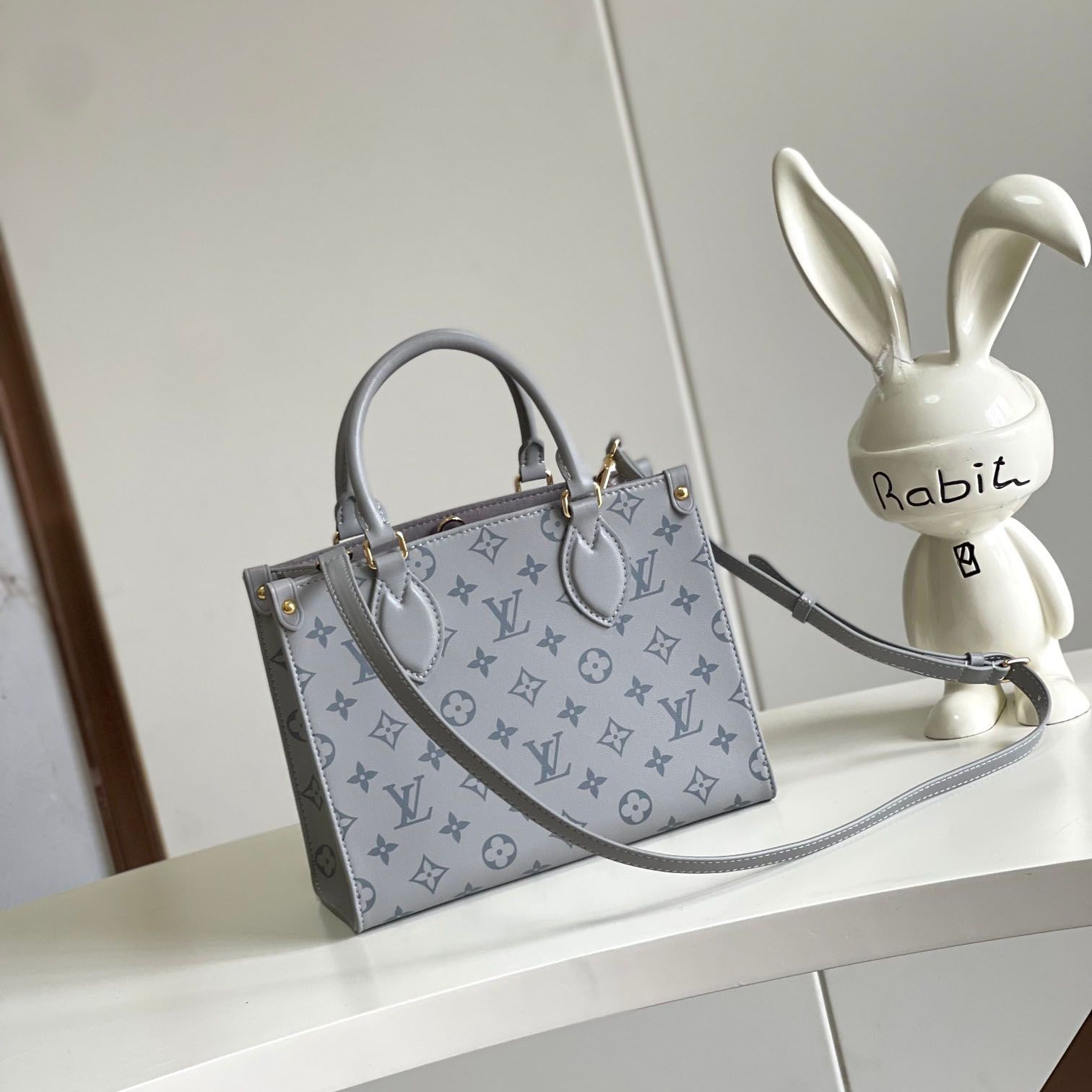 Louis Vuitton OnTheGo PM  M12465 - PerfectKickZ