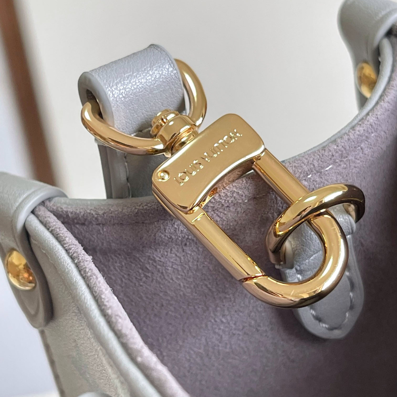 Louis Vuitton OnTheGo PM  M12465 - PerfectKickZ