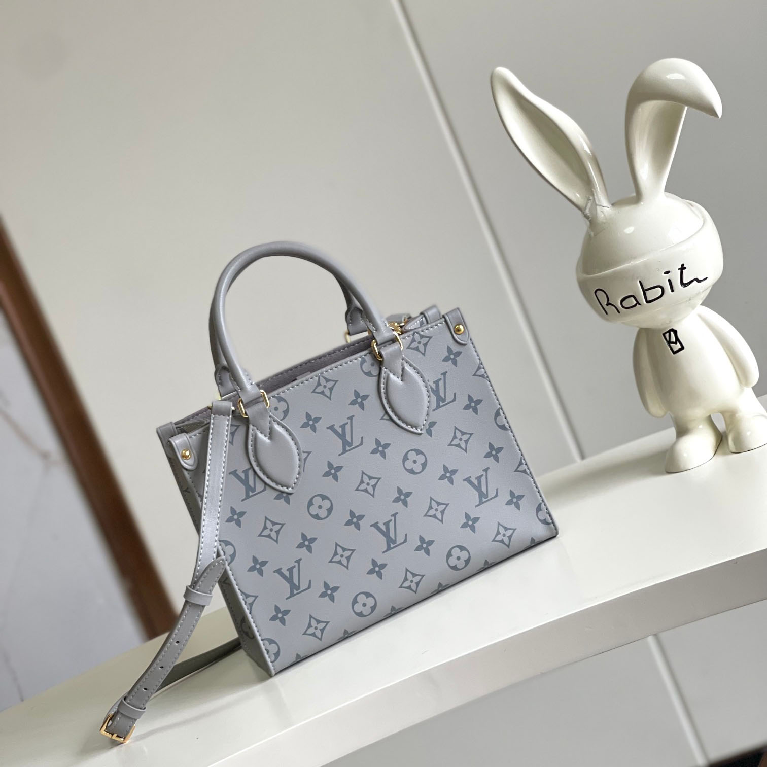 Louis Vuitton OnTheGo PM  M12465 - PerfectKickZ
