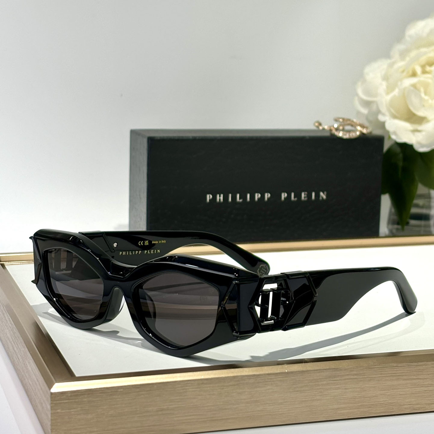 Philipp Plein Plein Hera Cat-eye Sunglasses   SPP136 - PerfectKickZ