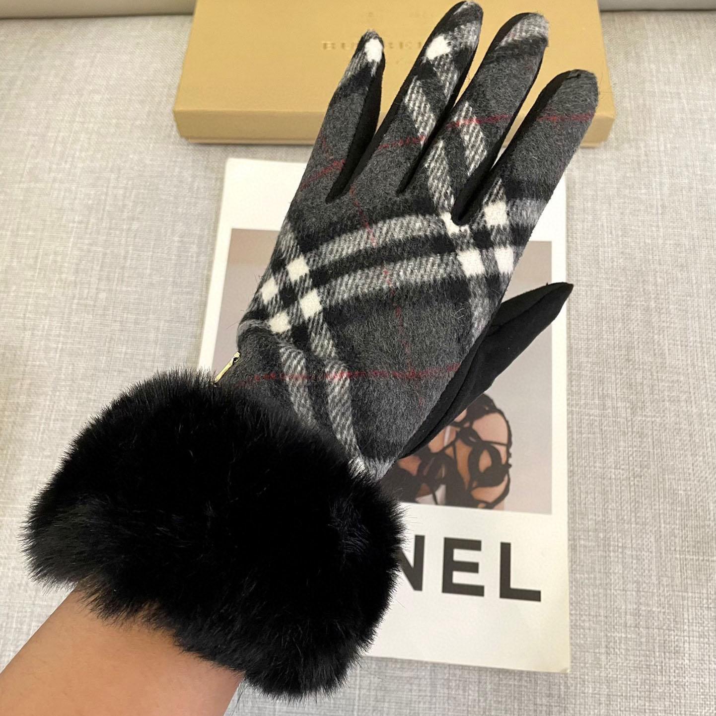 Burberry Gloves  - PerfectKickZ