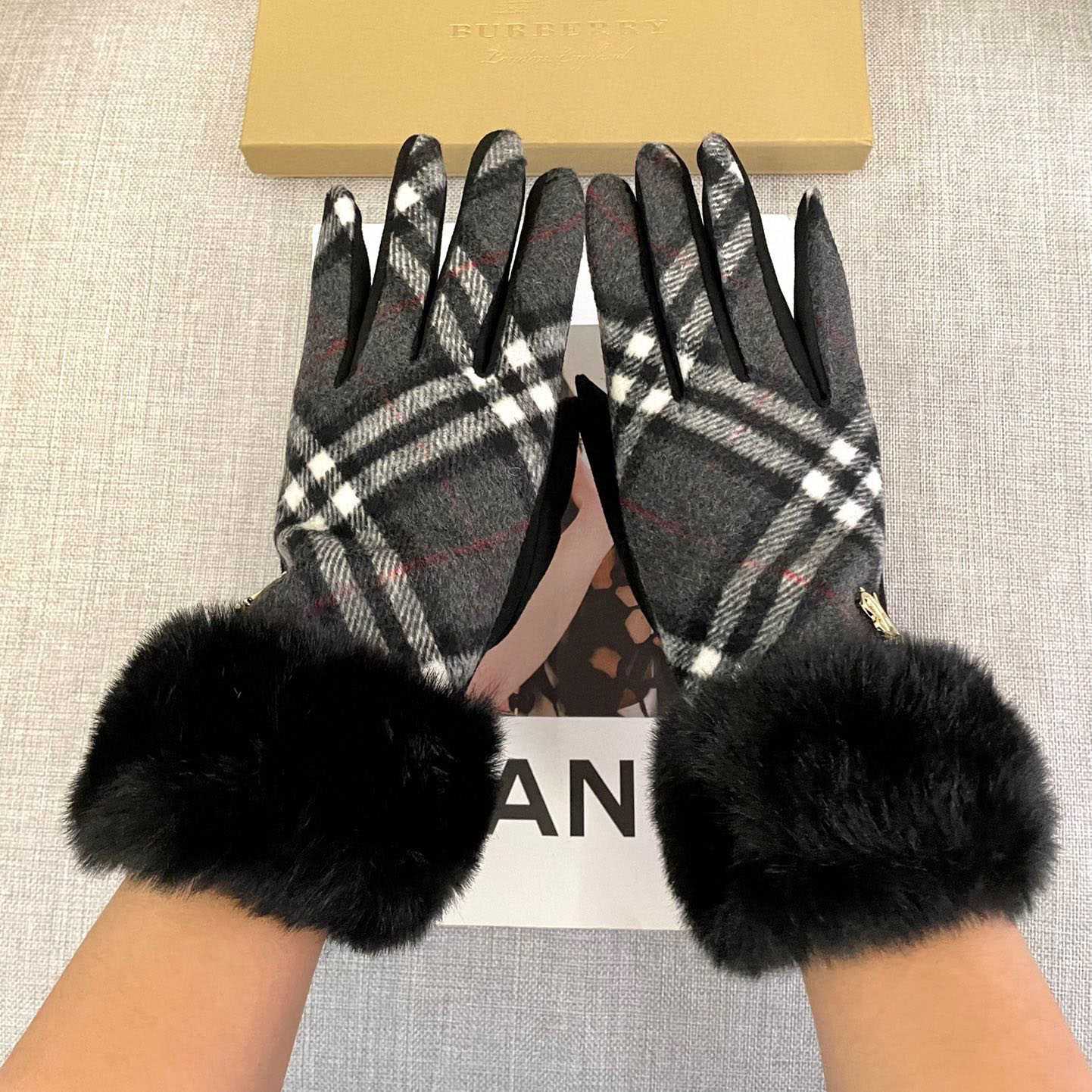 Burberry Gloves  - PerfectKickZ