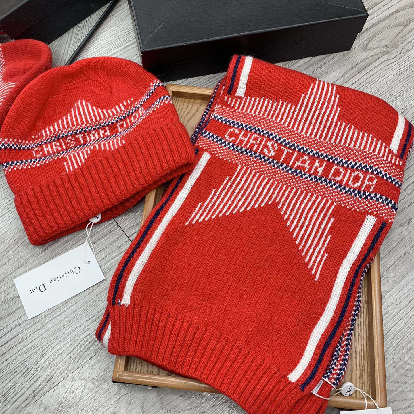 Dior Beanie And Scarf - PerfectKickZ
