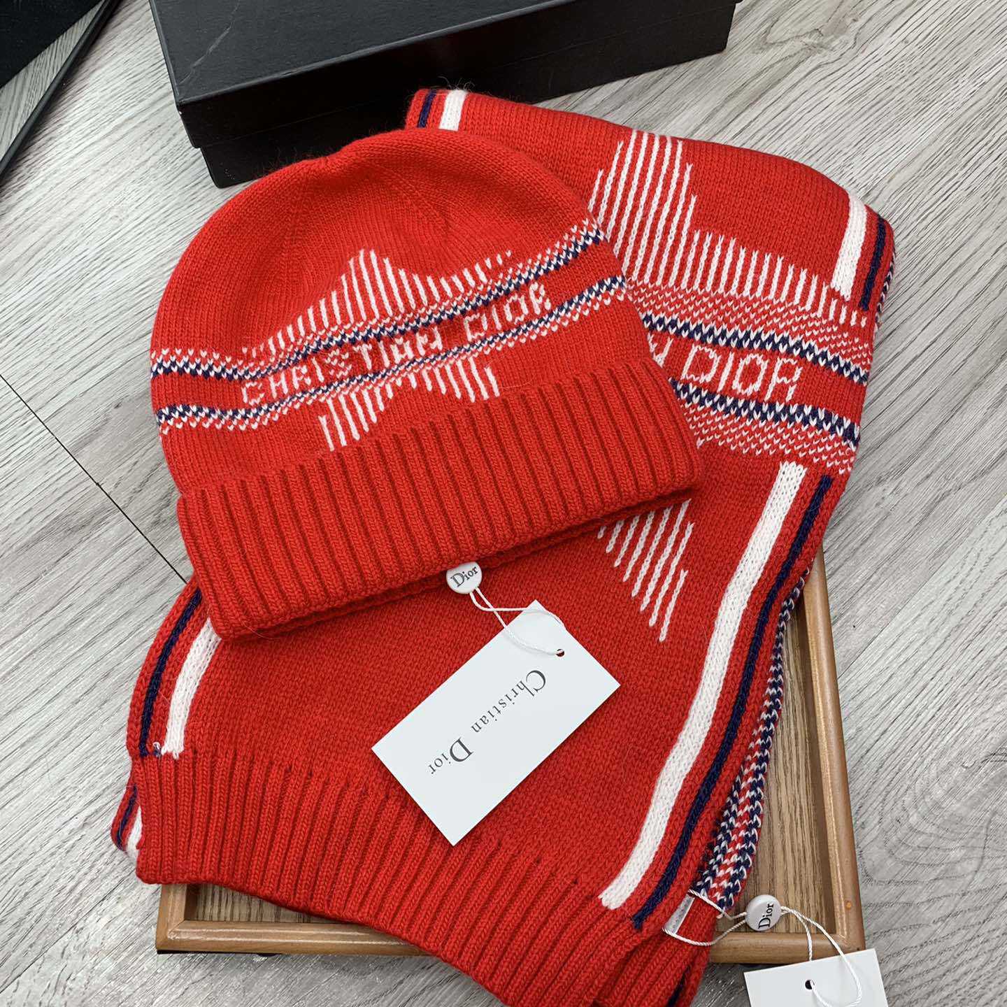 Dior Beanie And Scarf - PerfectKickZ