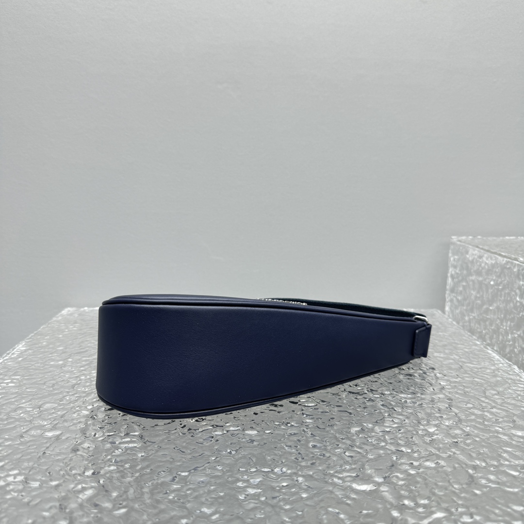 Jacquemus x Nike Le Sac Swoosh (30x 8.5cm) - PerfectKickZ