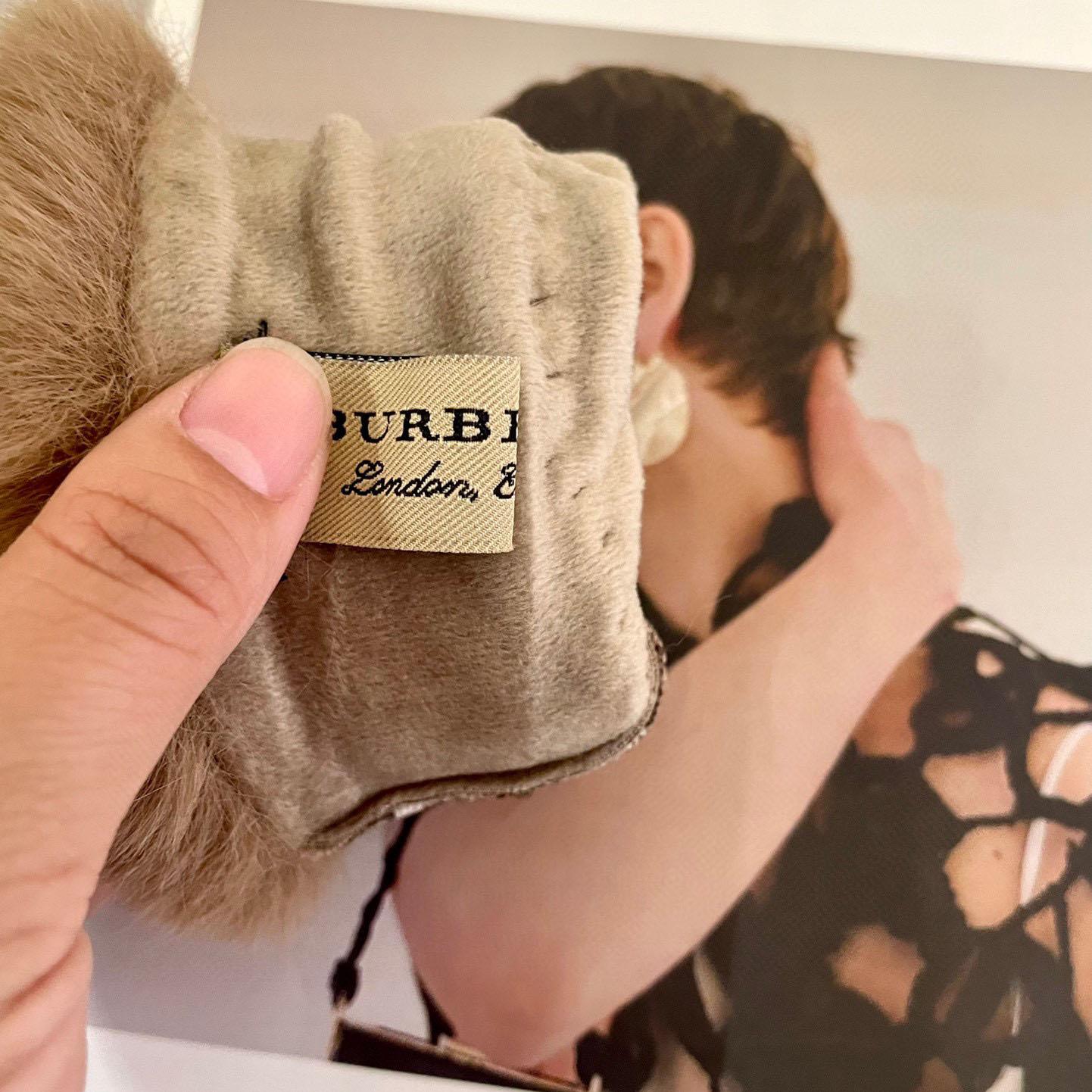 Burberry Gloves  - PerfectKickZ