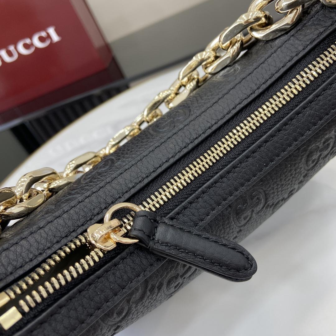 Gucci GG Emblem Small Shoulder Bag - PerfectKickZ