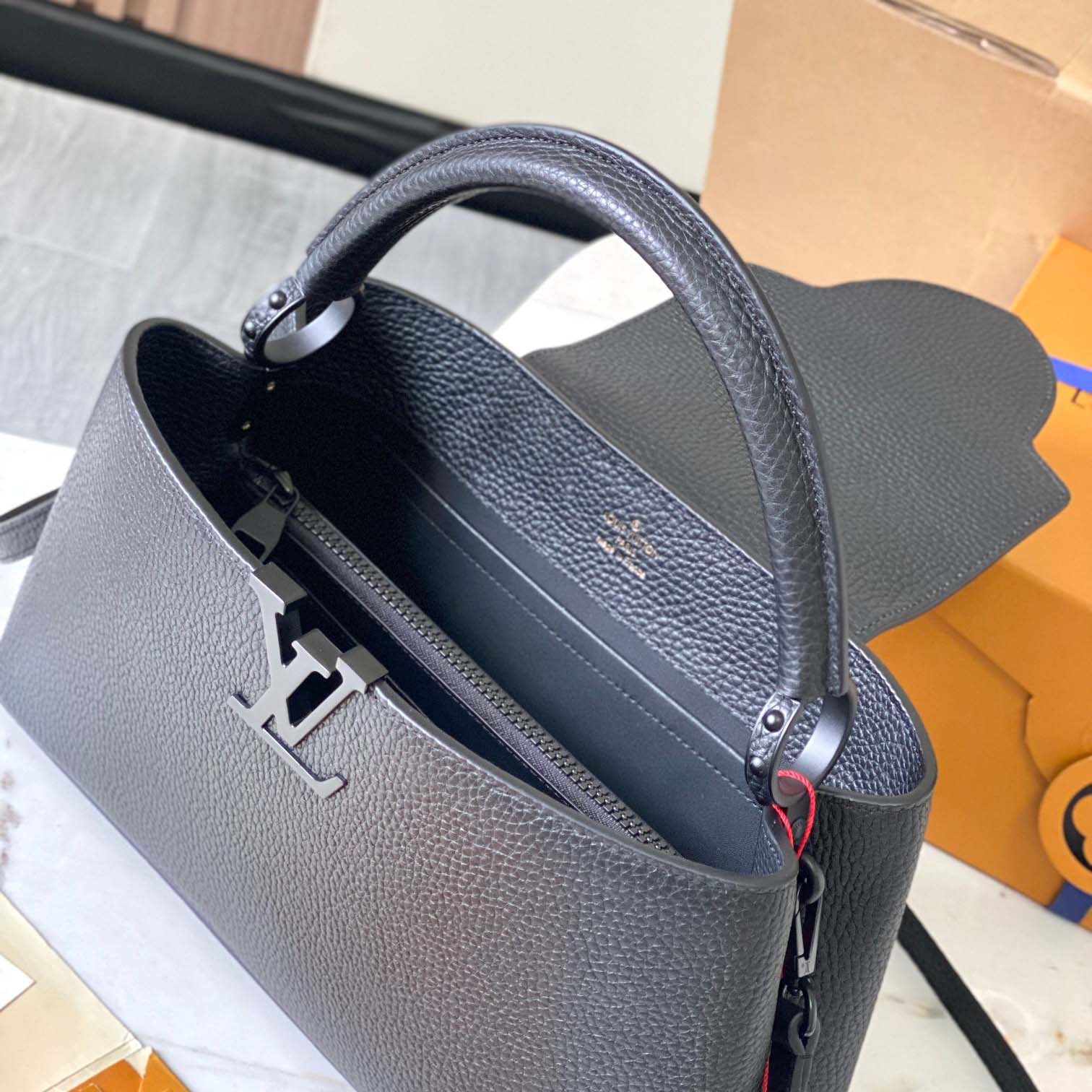 Louis Vuitton Capucines East-West MM  M23947 - PerfectKickZ
