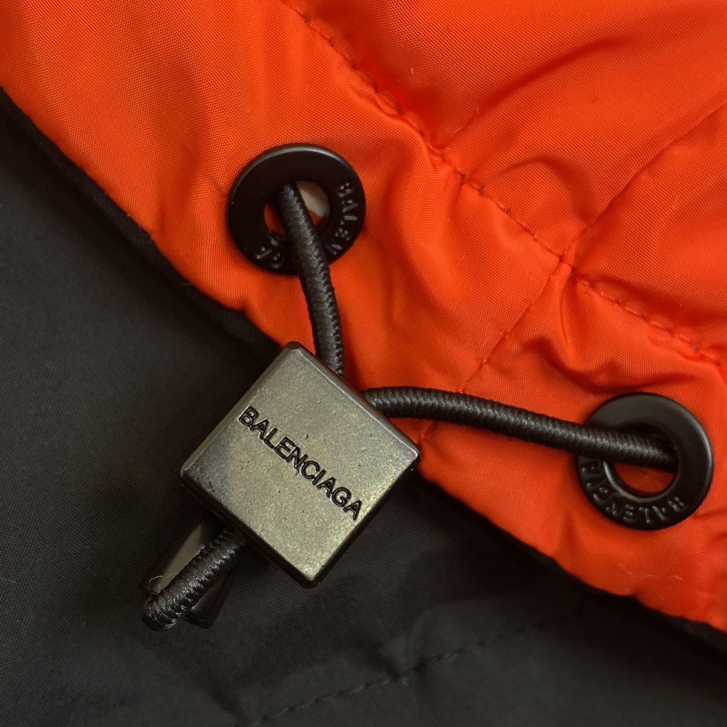 Balenciaga Logo-print Reversible Puffer Jacket - PerfectKickZ