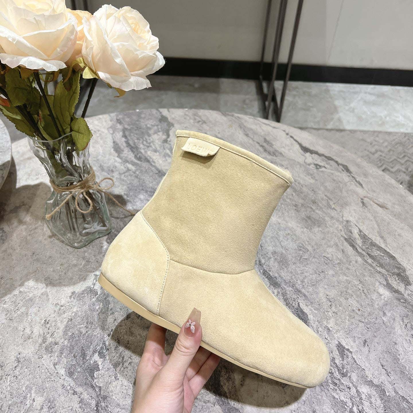 Loewe Lago Boot In Suede And Shearling - PerfectKickZ