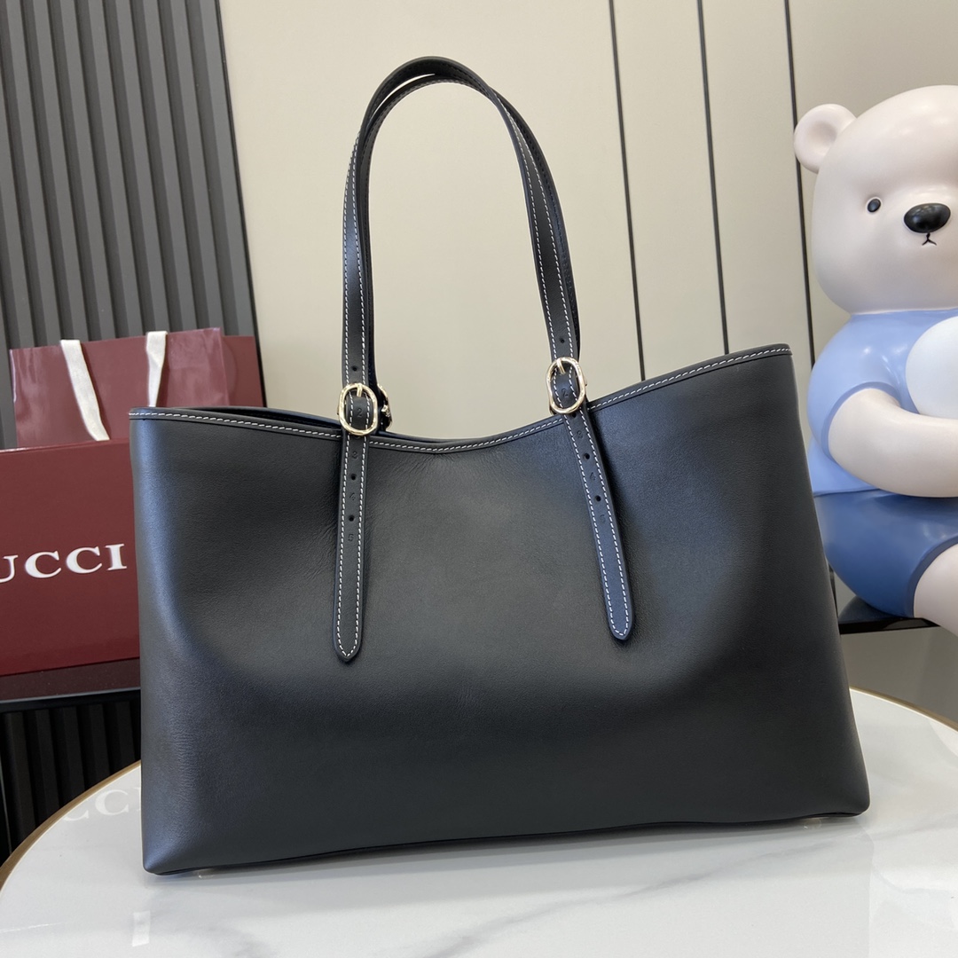 Gucci GG Emblem Medium Tote Bag - PerfectKickZ