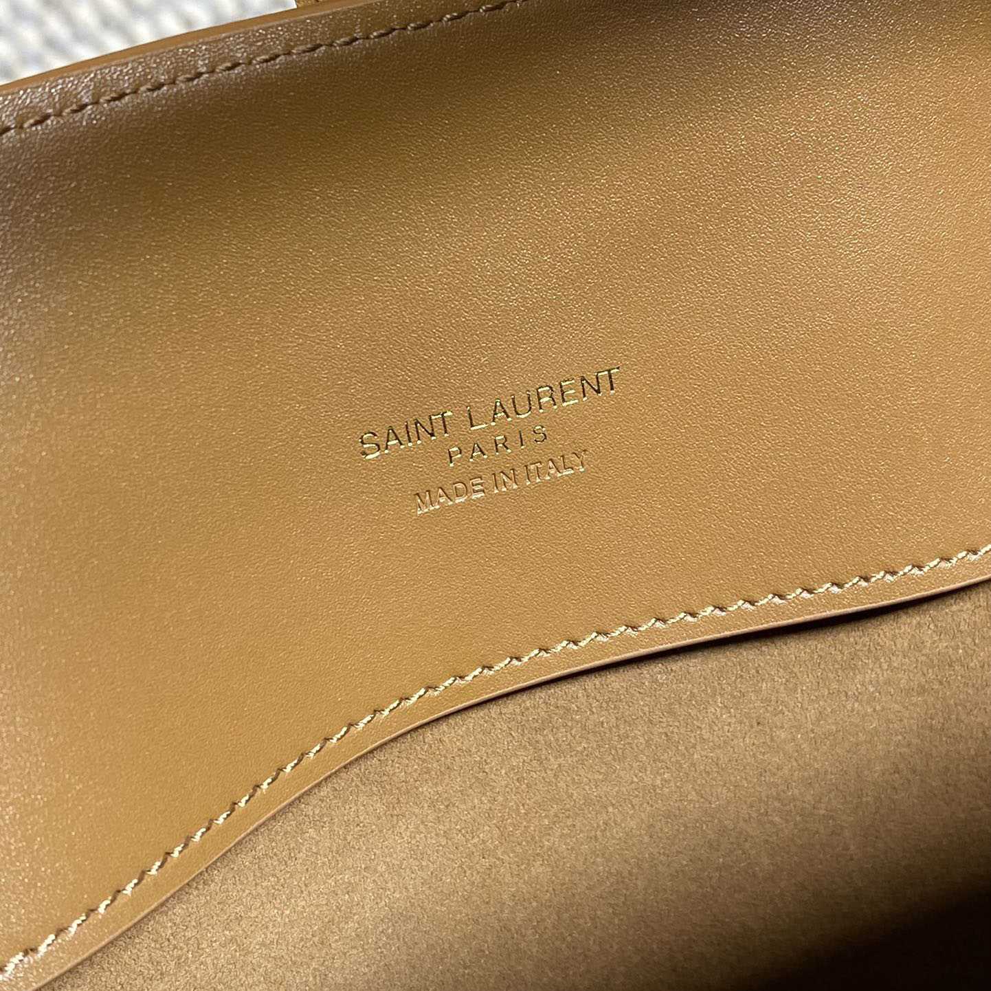 Saint Laurent Le 37 In Shiny Leather - PerfectKickZ