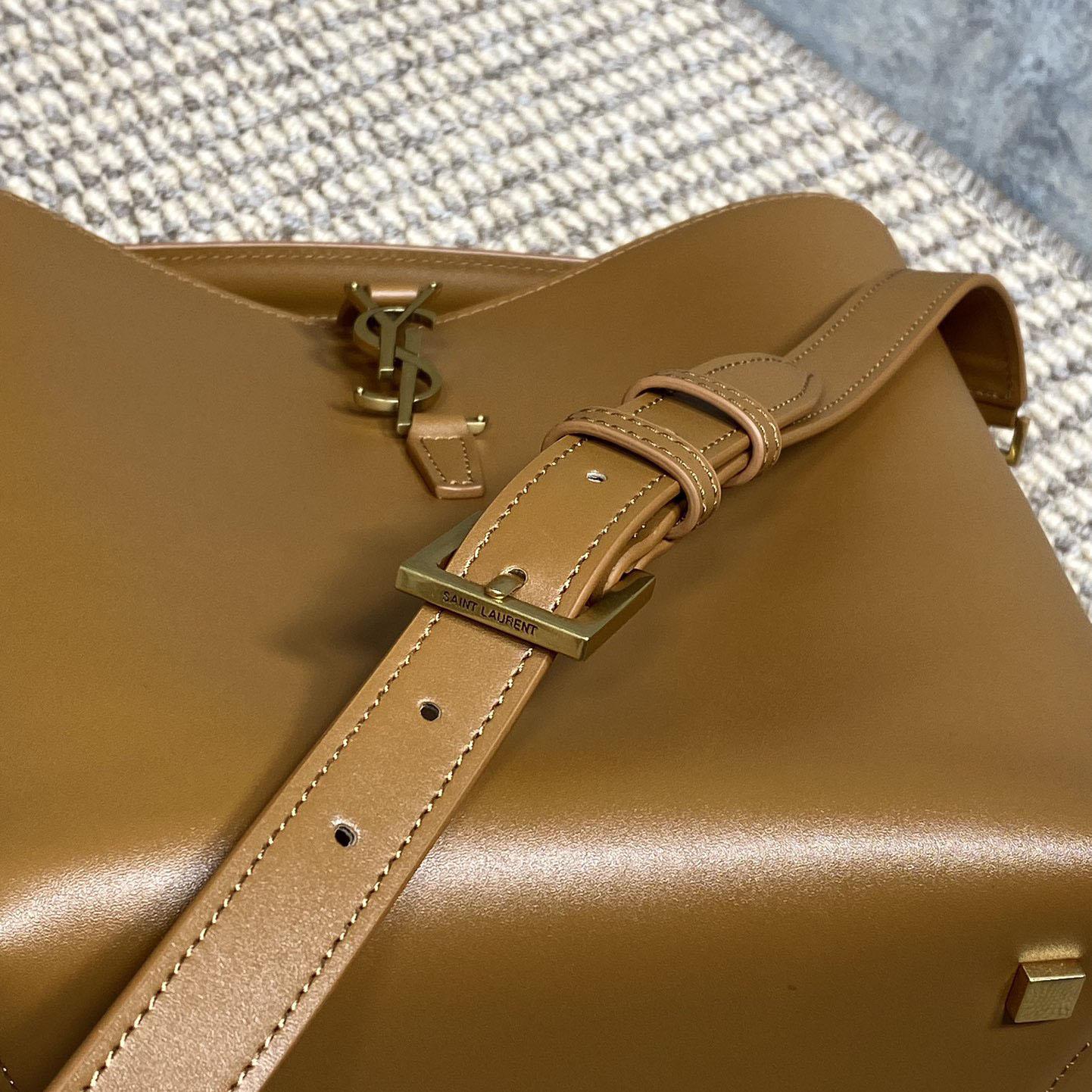 Saint Laurent Le 37 In Shiny Leather - PerfectKickZ