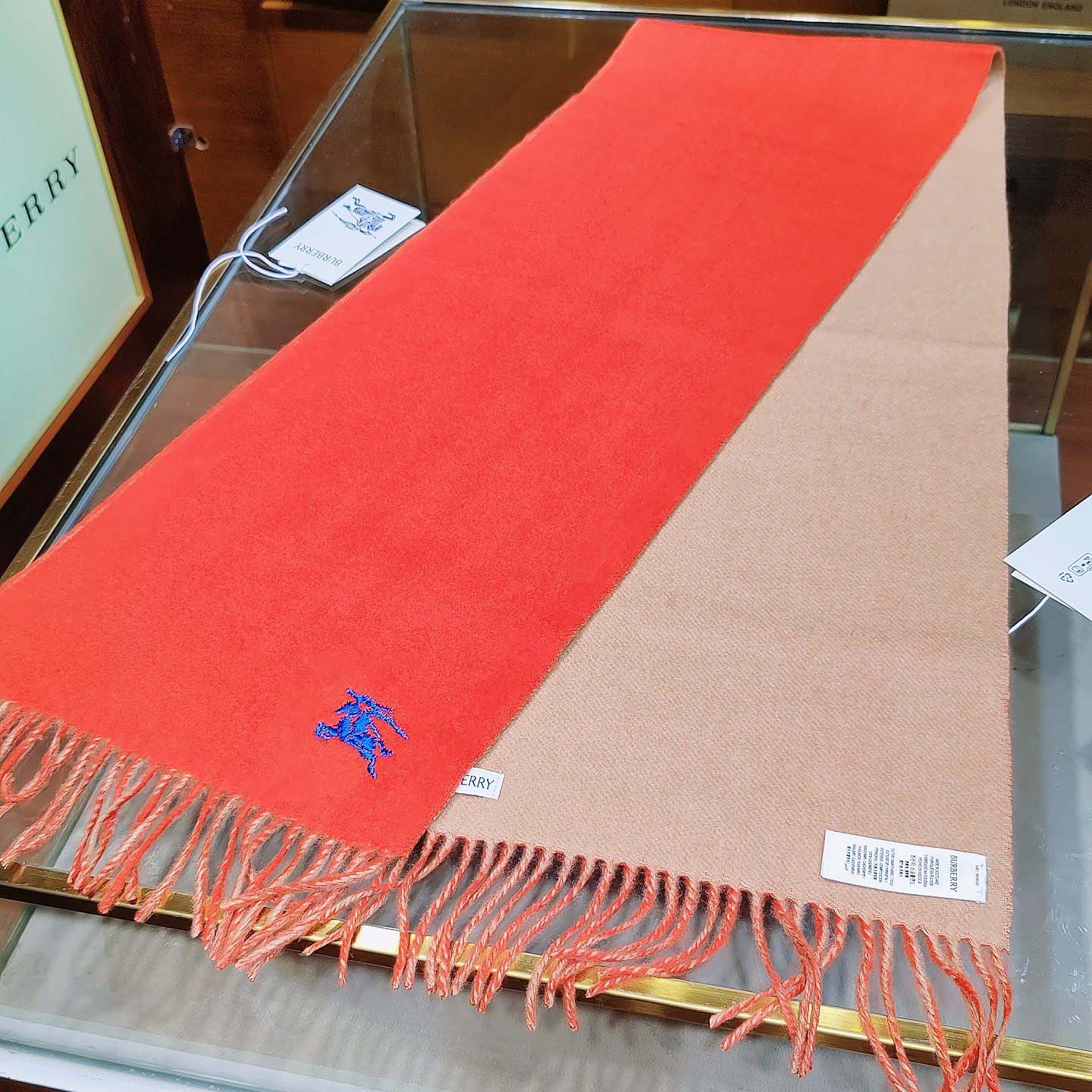 Burberry Reversible Cashmere Scarf - PerfectKickZ