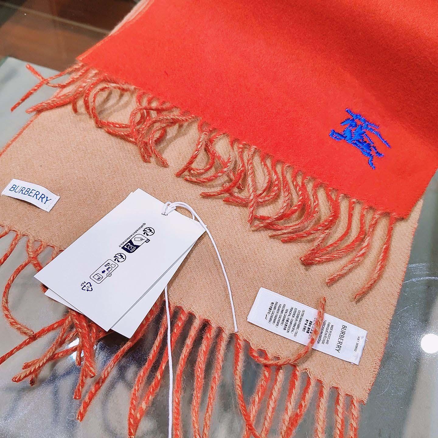 Burberry Reversible Cashmere Scarf - PerfectKickZ