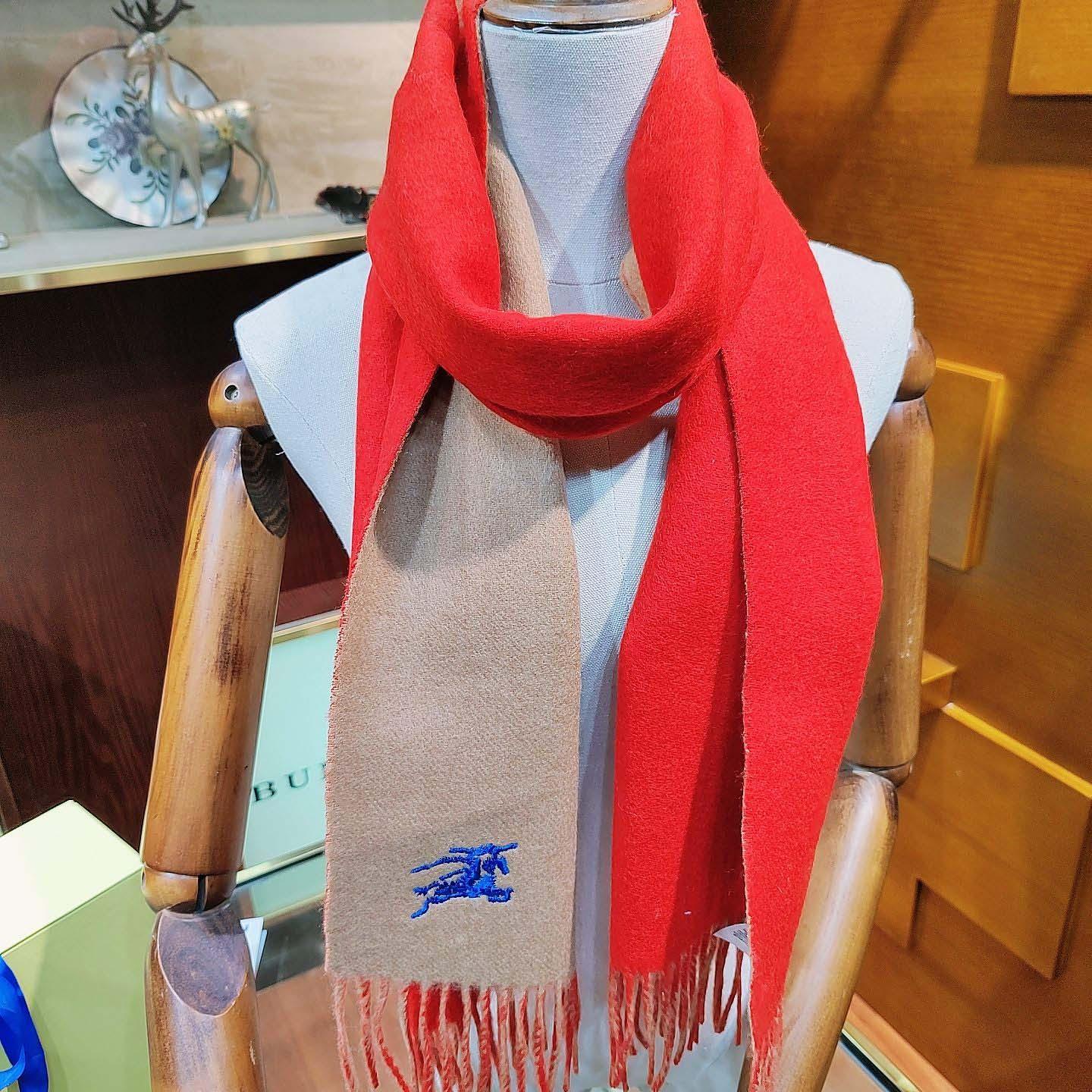 Burberry Reversible Cashmere Scarf - PerfectKickZ