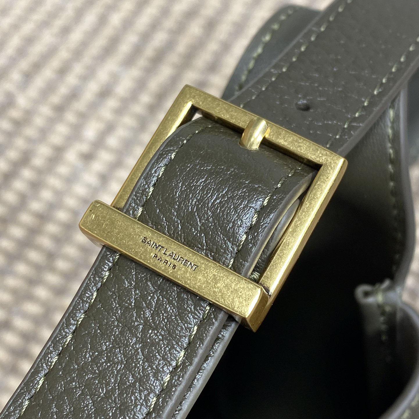 Saint Laurent LE 5 À 7 Supple Baby In Grained Leather - PerfectKickZ