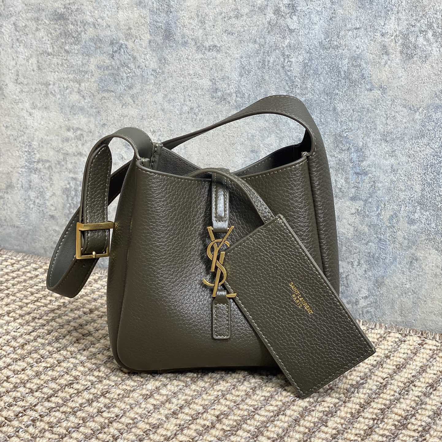 Saint Laurent LE 5 À 7 Supple Baby In Grained Leather - PerfectKickZ