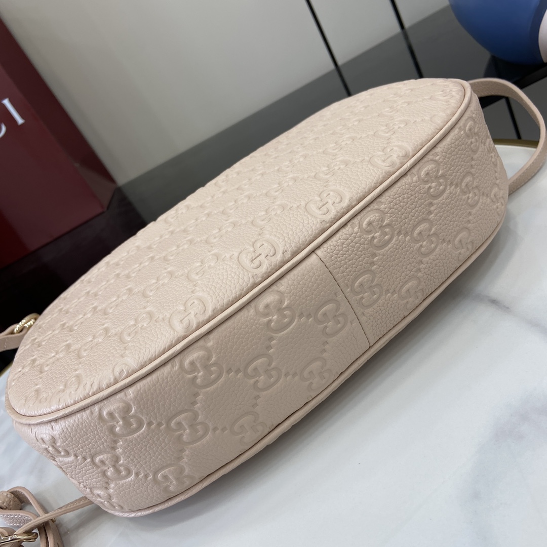 Gucci GG Emblem Medium Shoulder Bag - PerfectKickZ