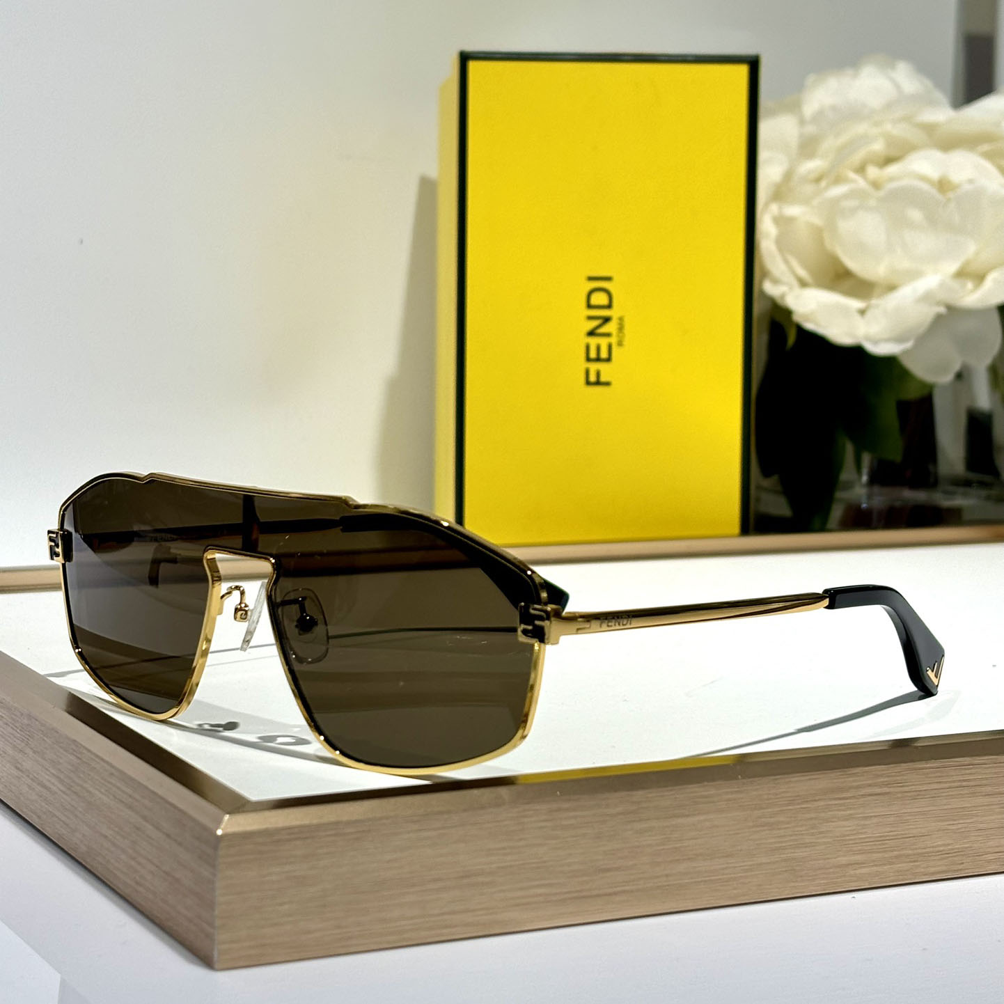 Fendi Sky Sunglasses   FE40129U - PerfectKickZ