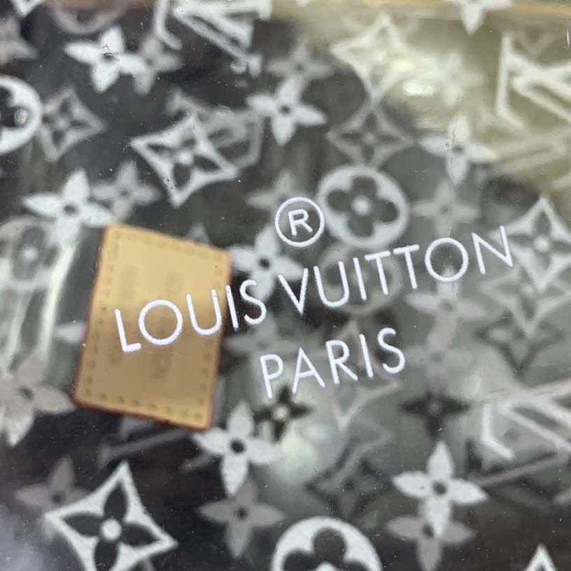 Louis Vuitton Trio Poche Toilette  M11390 - PerfectKickZ