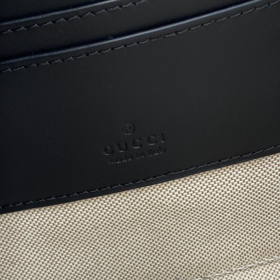 Gucci Medium GG Crossbody Bag - PerfectKickZ