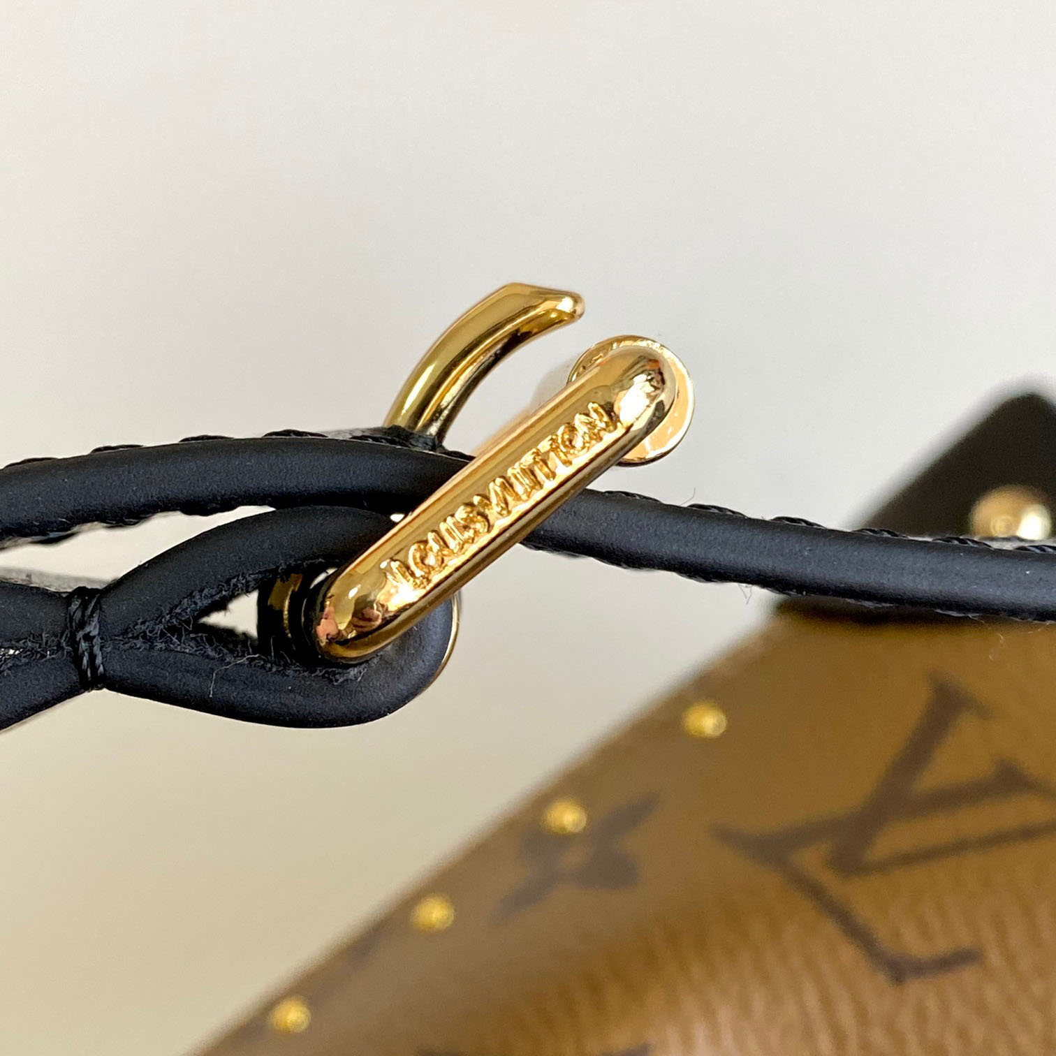 Louis Vuitton Noé Trunk PM  M13324 - PerfectKickZ