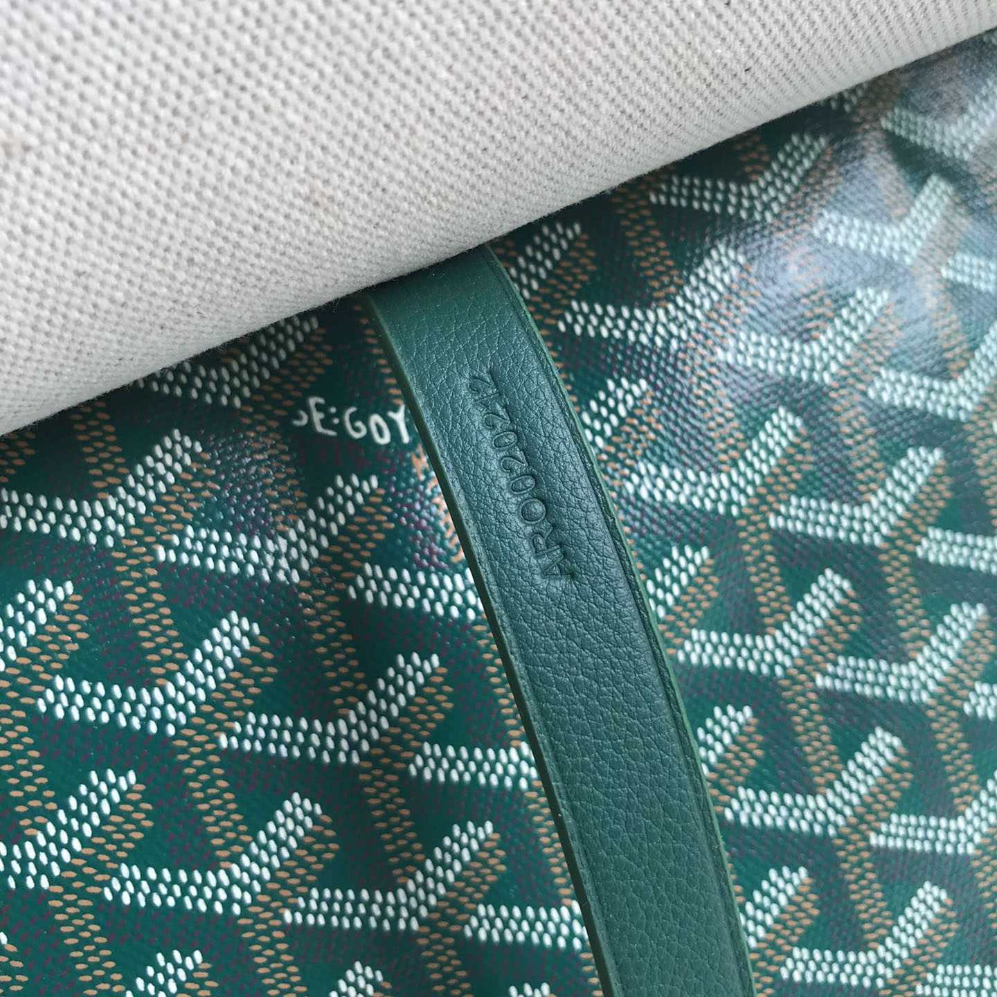 Goyard Capetien Messenger Bag （35×26×7.5cm） - PerfectKickZ