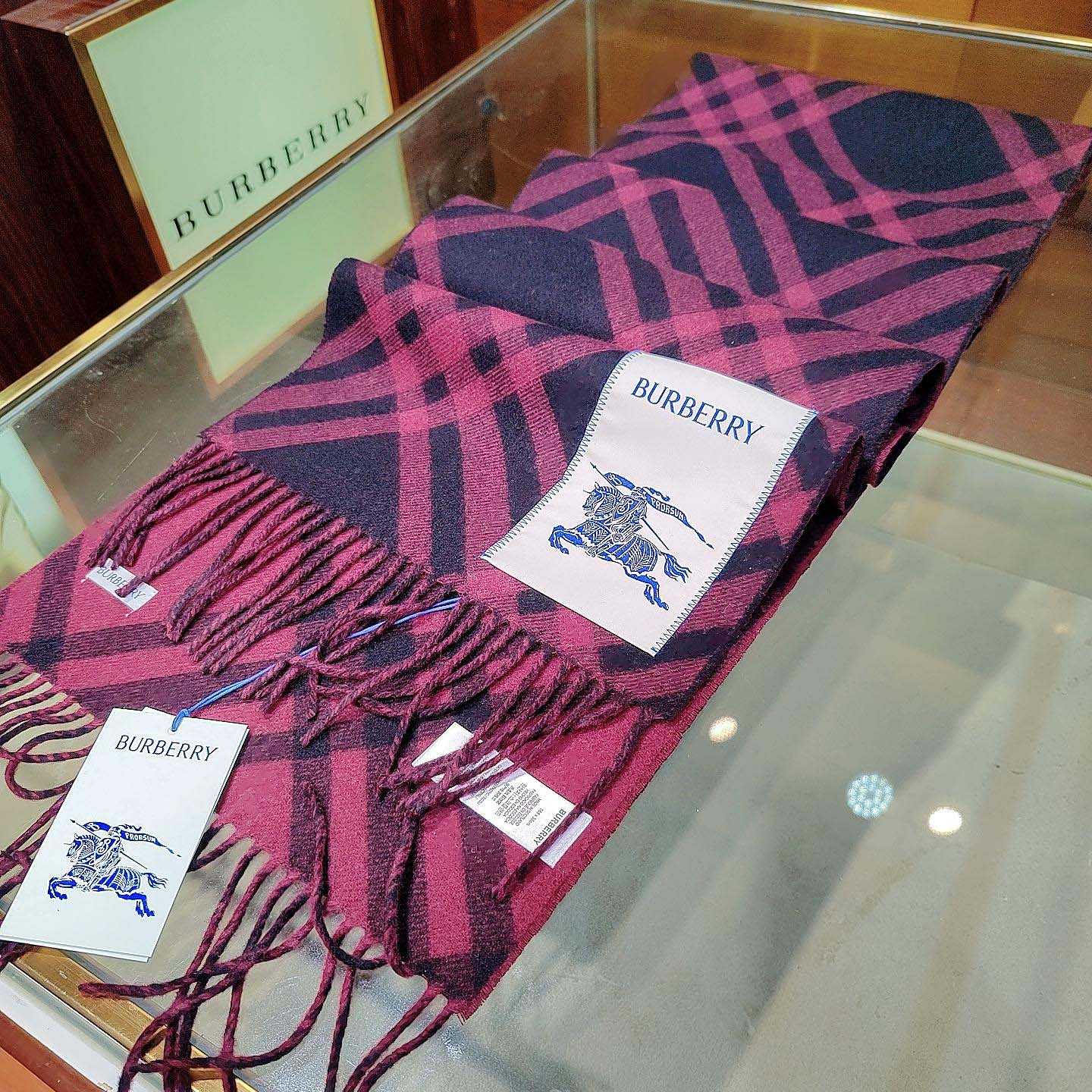 Burberry Check Cashmere Scarf - PerfectKickZ
