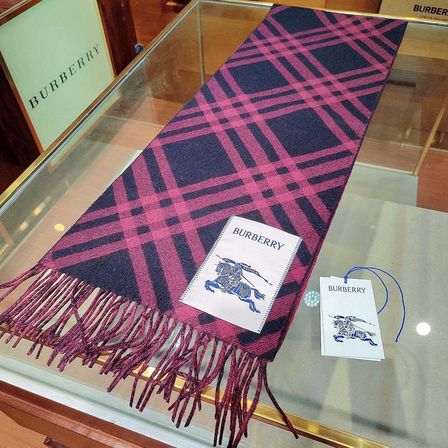 Burberry Check Cashmere Scarf - PerfectKickZ