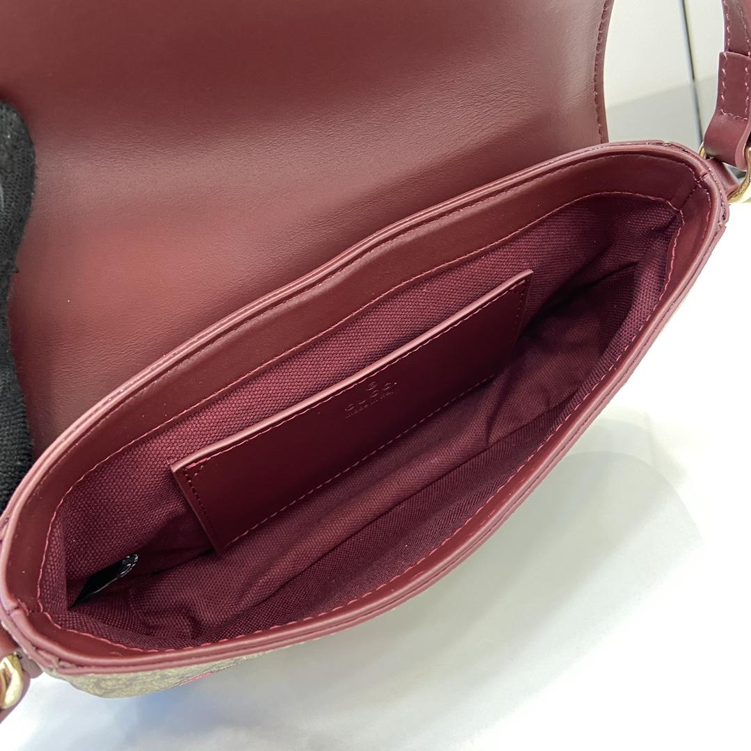 Gucci GG Mini Shoulder Bag With Cat Detail - PerfectKickZ