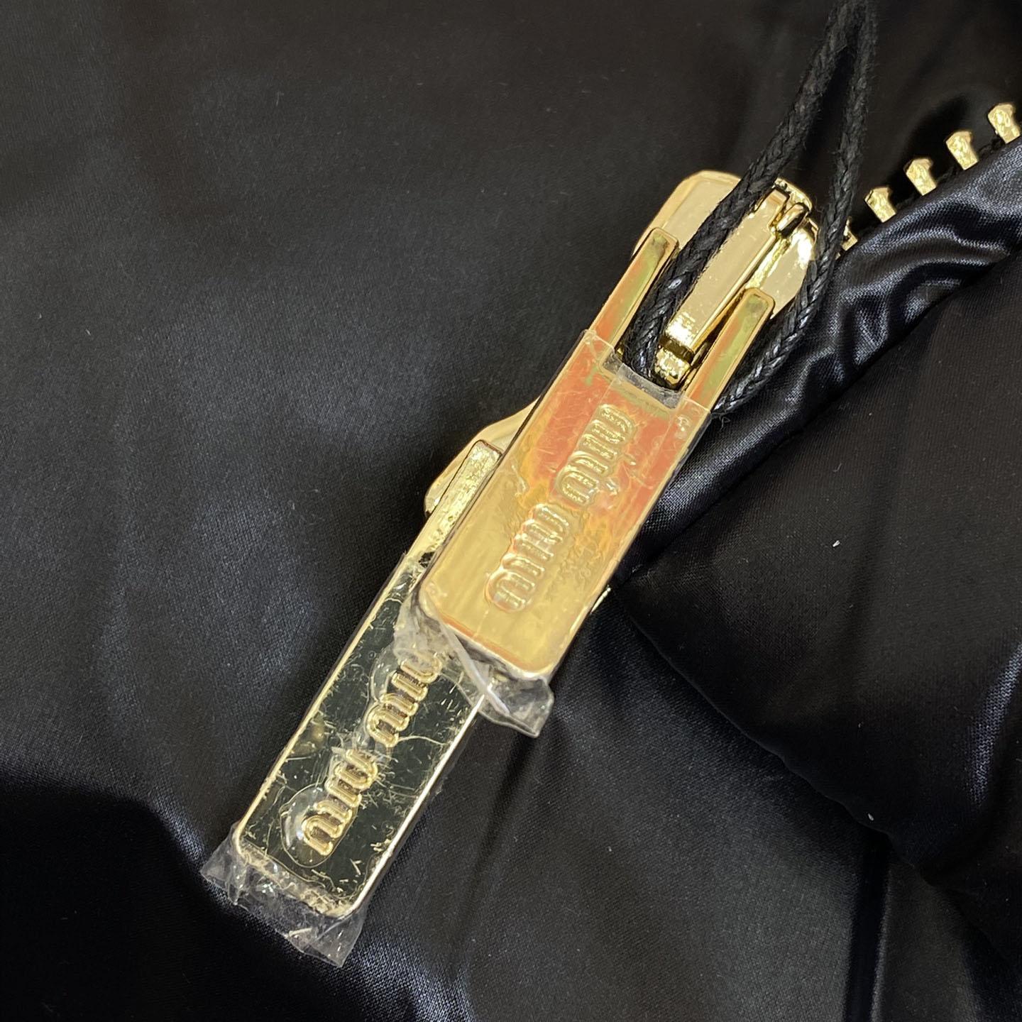Miu Miu Cropped Down Jacket 'Black' - 
