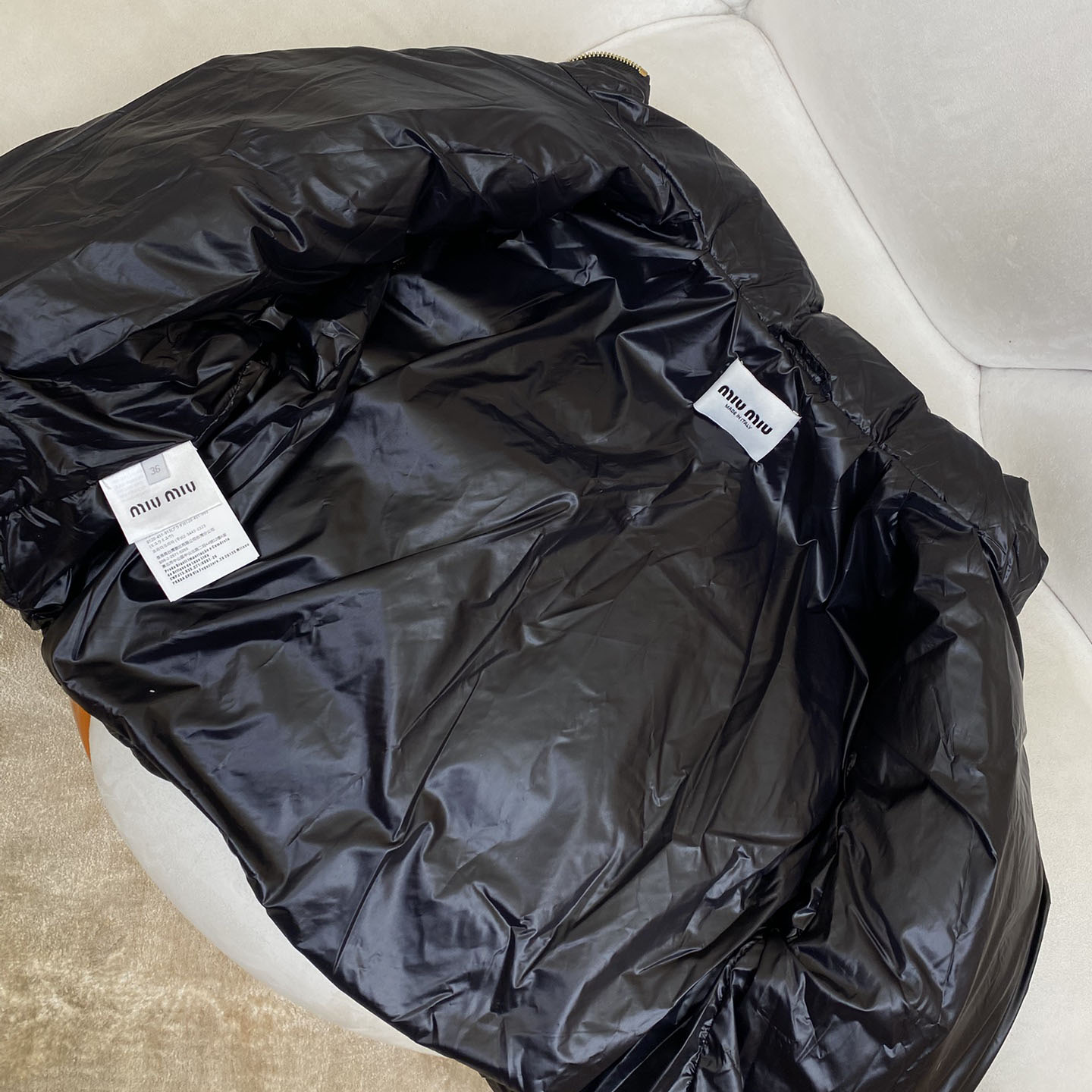 Miu Miu Cropped Down Jacket 'Black' - 