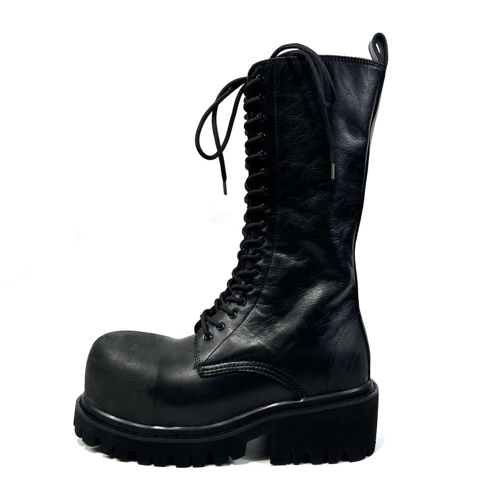 Balenciaga Stomper Boot In Black - 