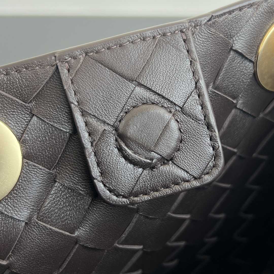 Bottega Veneta Small Parachute Chain   - PerfectKickZ