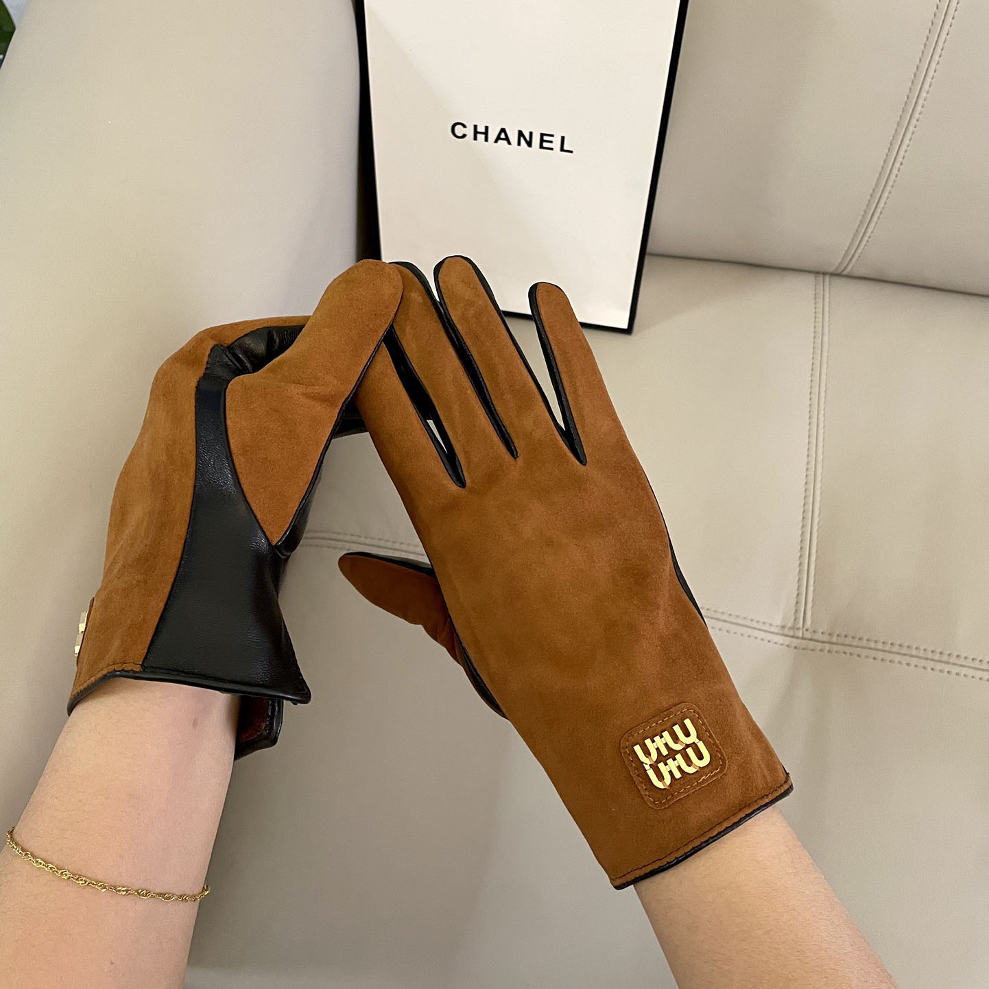 Miu Miu Gloves  - 