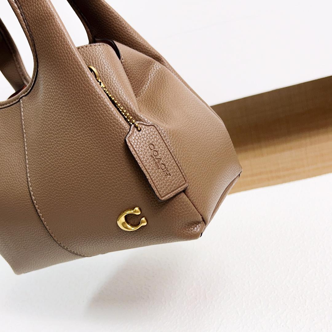Coach Lana Shoulder Bag 23  - PerfectKickZ