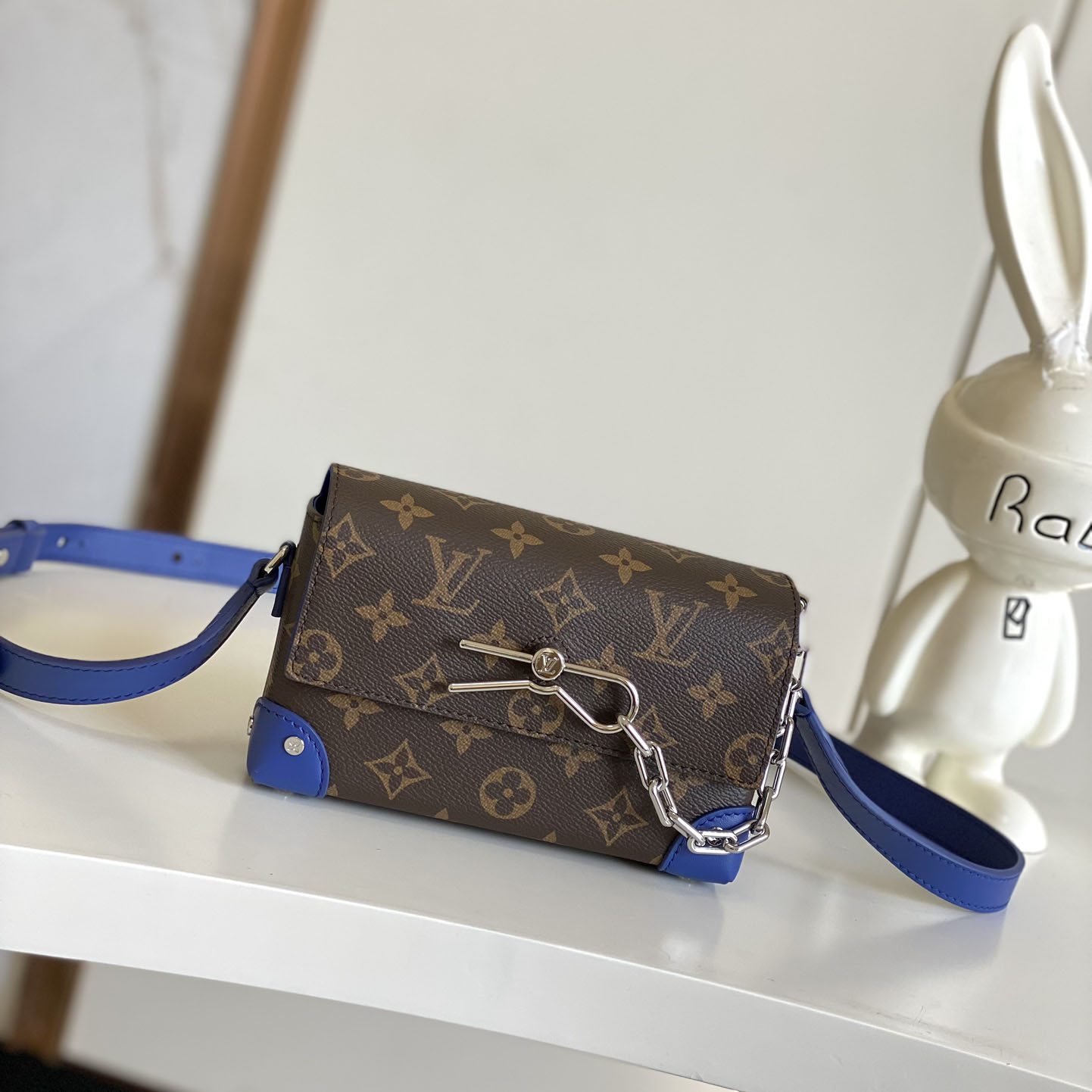Louis Vuitton Steamer Wearable Wallet  M12810 - PerfectKickZ