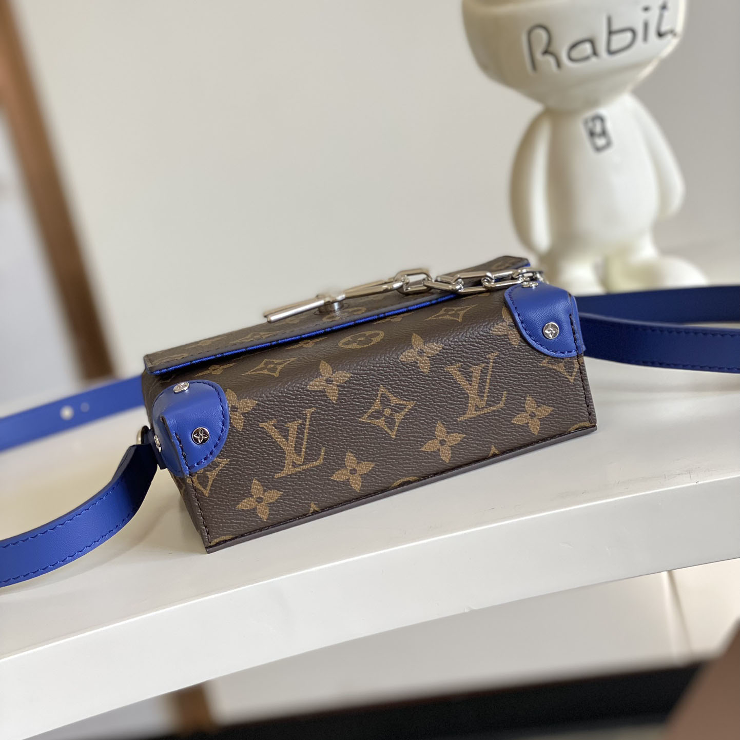 Louis Vuitton Steamer Wearable Wallet  M12810 - PerfectKickZ
