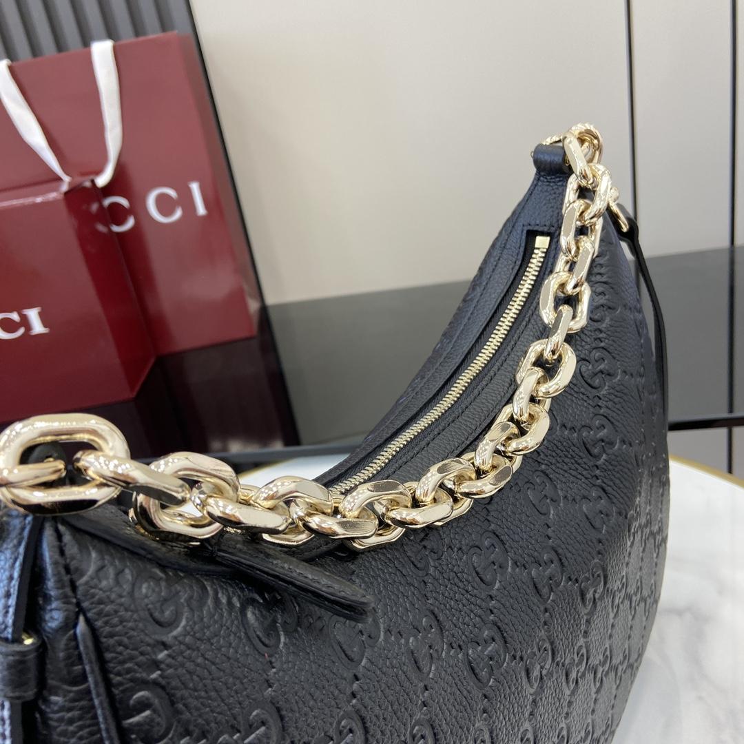 Gucci GG Emblem Medium Shoulder Bag - PerfectKickZ