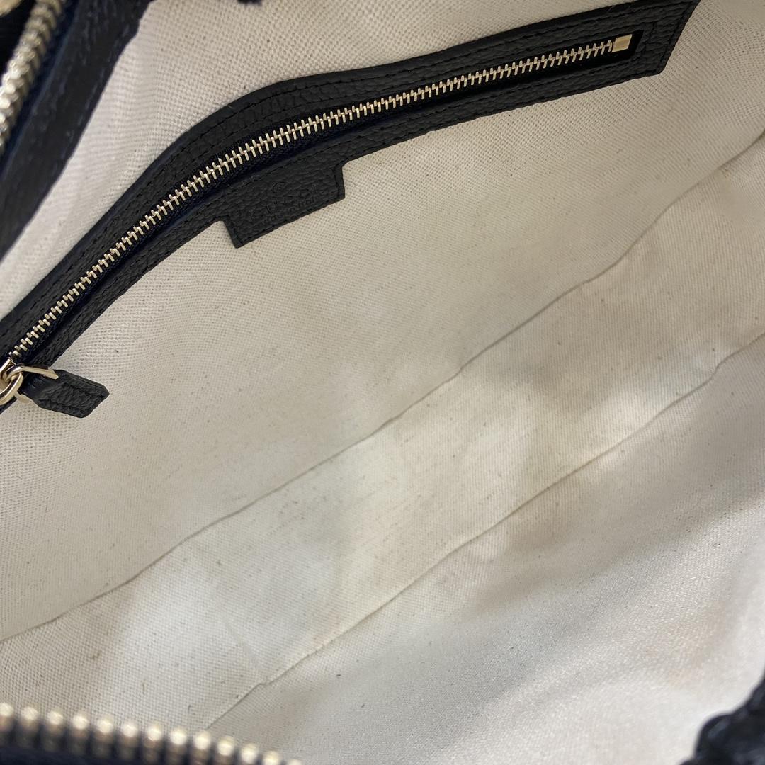 Gucci GG Emblem Medium Shoulder Bag - PerfectKickZ