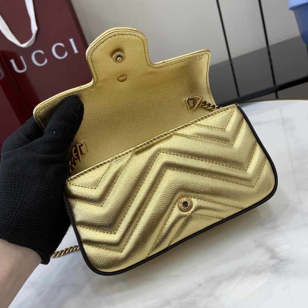 Gucci GG Marmont Super Mini Bag - 
