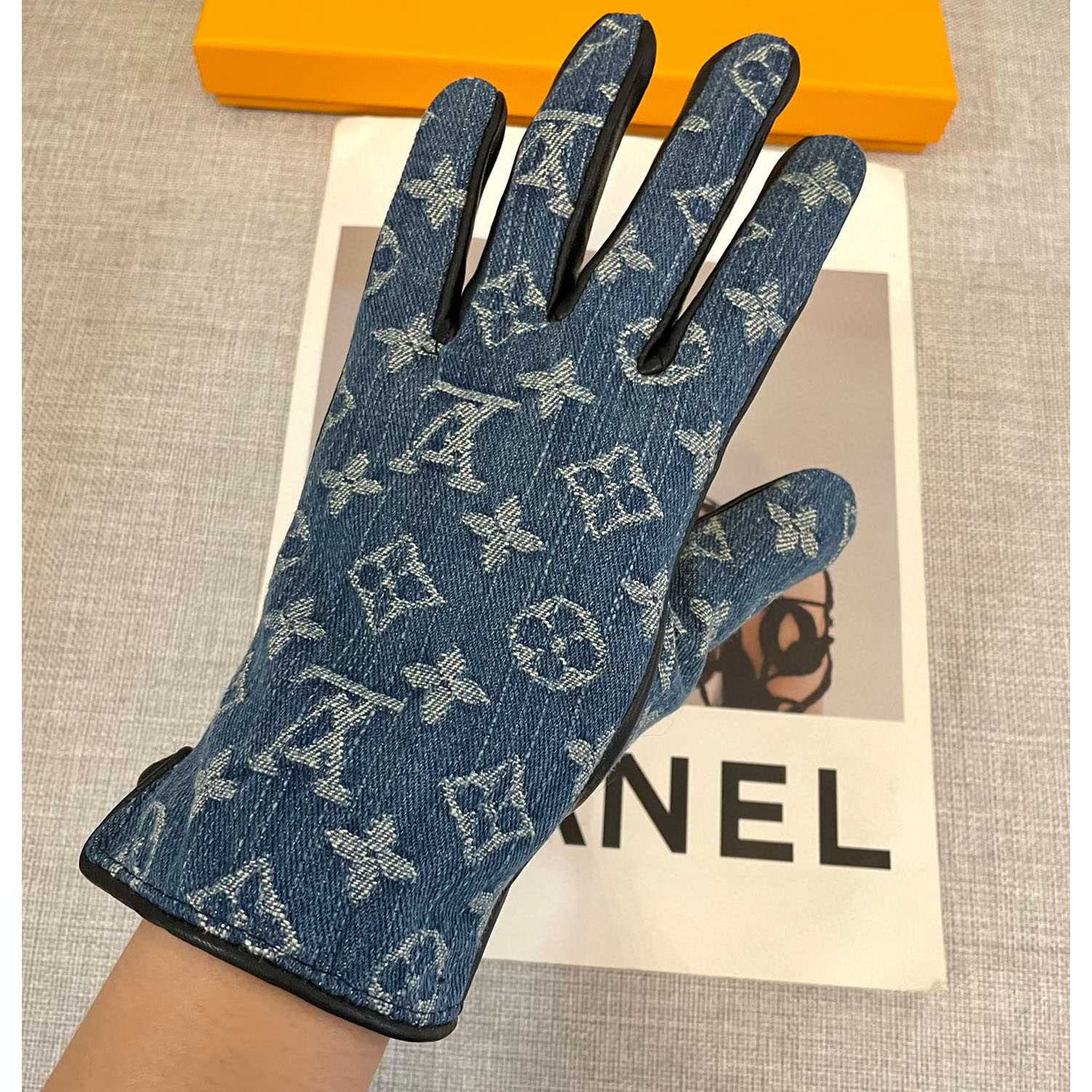 Louis Vuitton Gloves  - PerfectKickZ