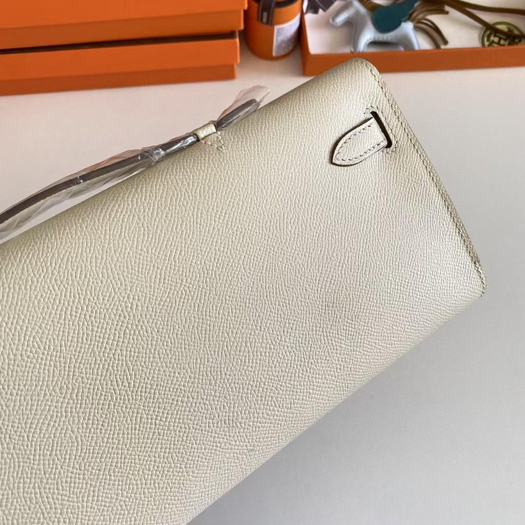 Hermes Women’s Genuine Leather Top Handle Lock Closure Clutch Bag   31cm - 