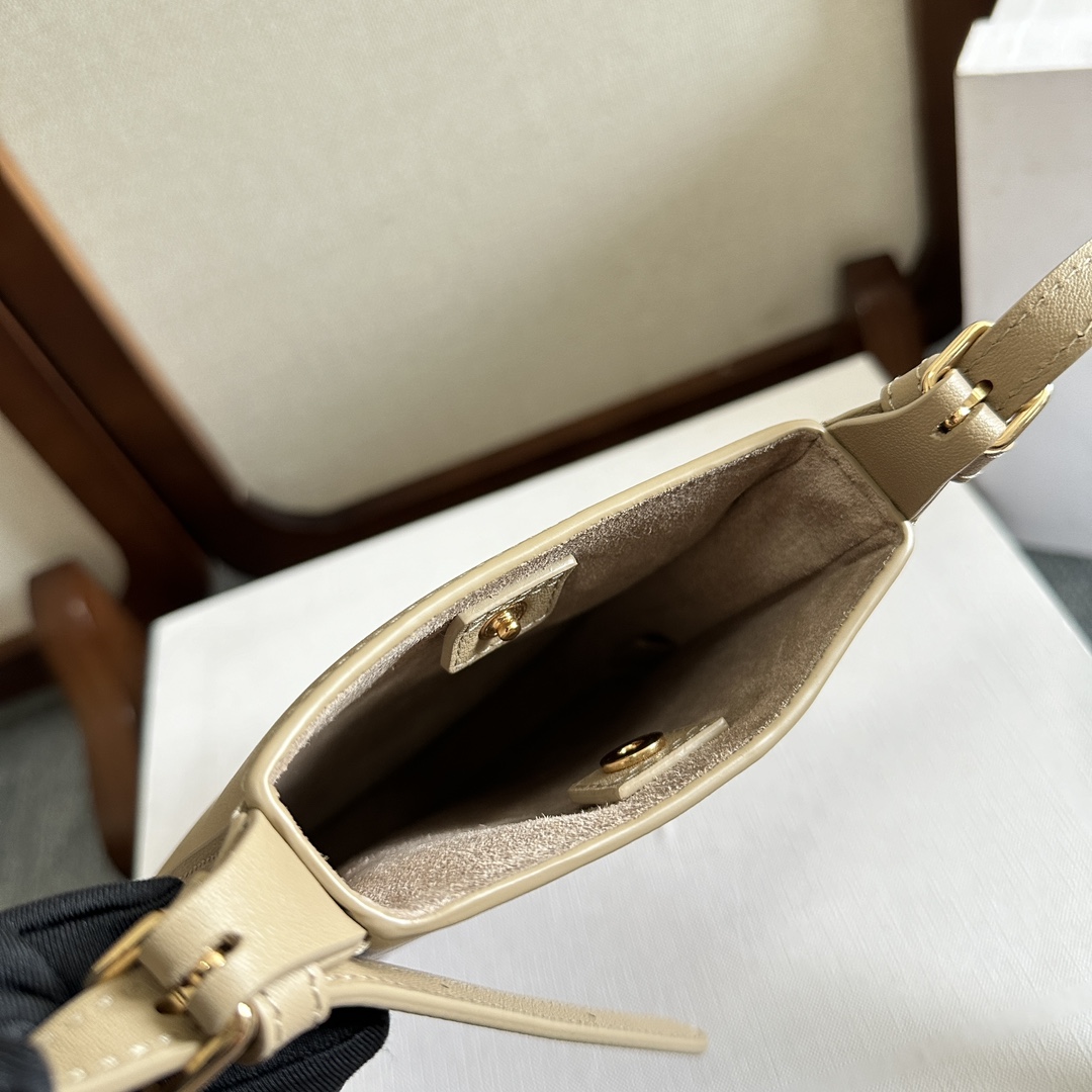 Celine Phone Pouch Heloise In Supple Calfskin - PerfectKickZ