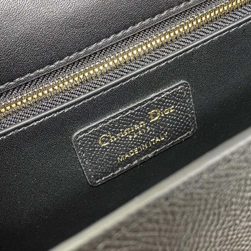 Dior Montaigne Bag With Chain  (25*7*15cm) - PerfectKickZ
