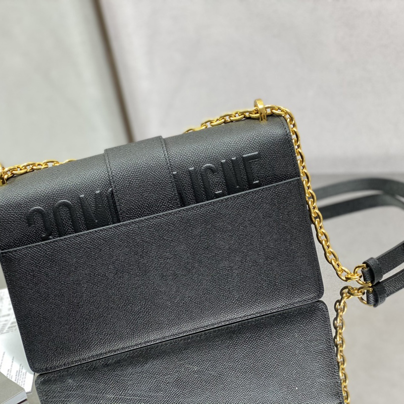 Dior Montaigne Bag With Chain  (25*7*15cm) - PerfectKickZ