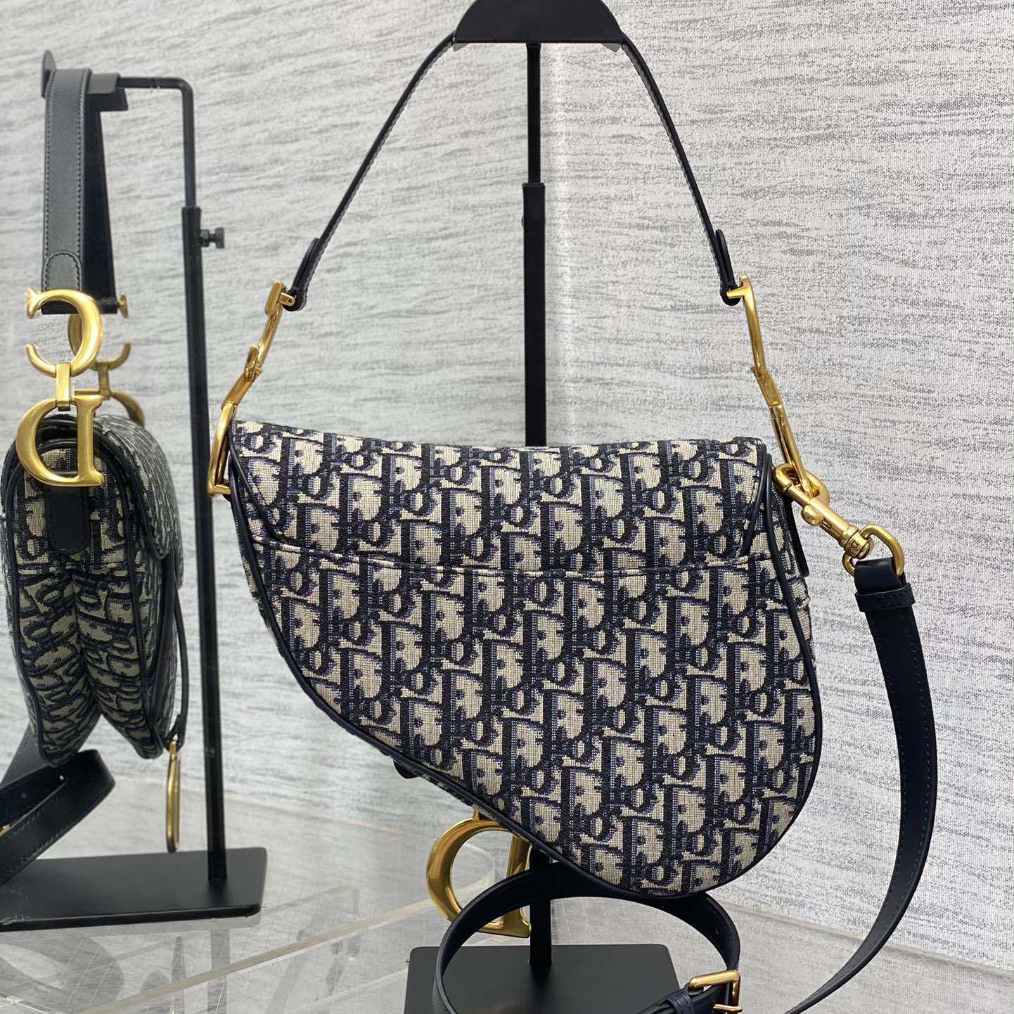 Dior Saddle Bag    24×6×18cm - 
