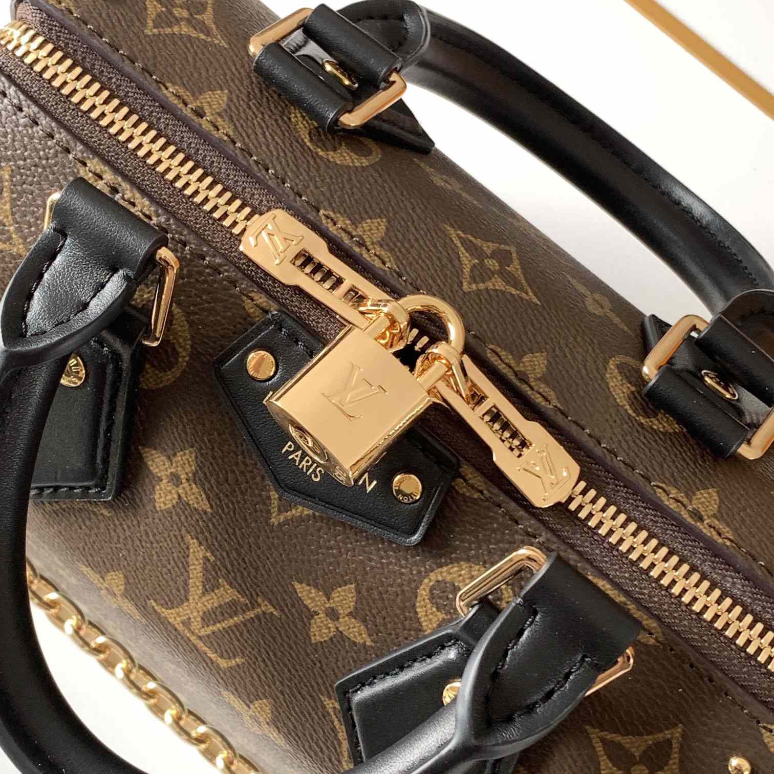Louis Vuitton Speedy Trunk 20  M13146 - PerfectKickZ